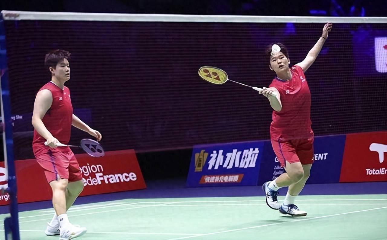 丹麦羽毛球队轻取印度羽毛球队，谌龙三分雨点燃全场