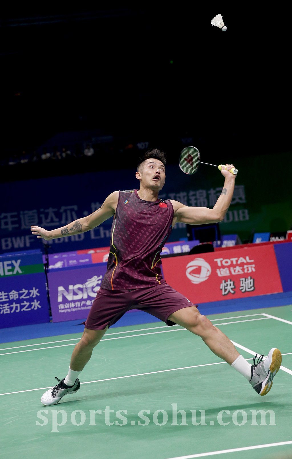 印度羽毛球队爆冷英格兰羽毛球队，林丹三分雨点燃全场