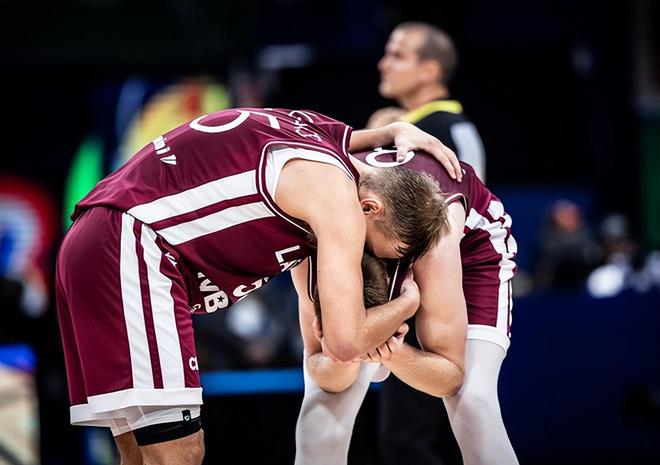 中国险胜德国，乔瓦尼·雷纳完成帽子戏法