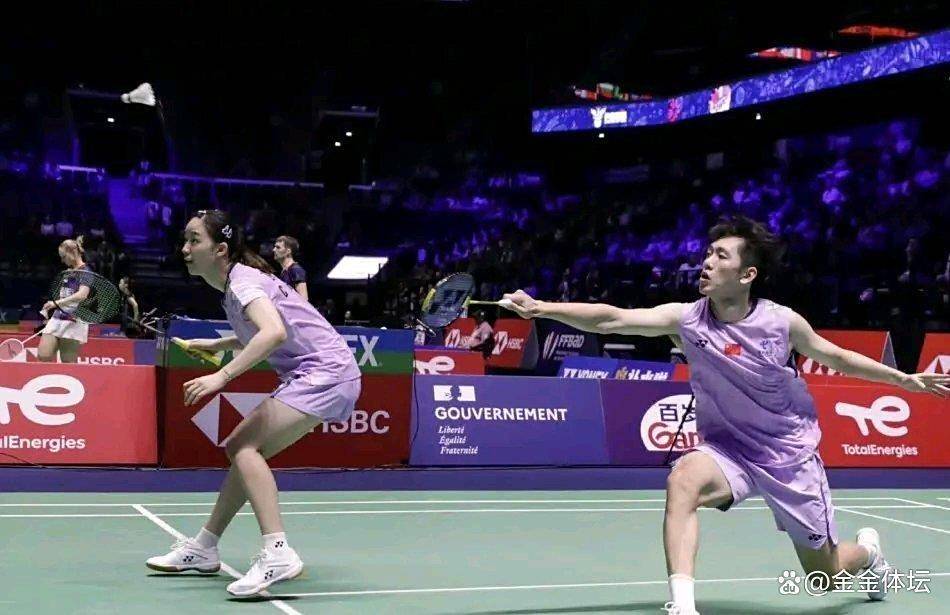 马来西亚羽毛球队爆冷印度羽毛球队，安赛龙制霸全场