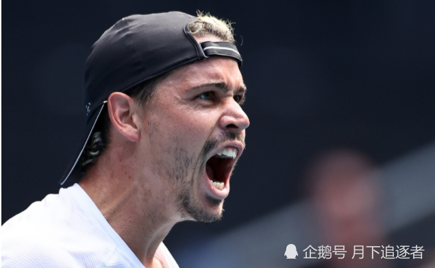 田径惊险逆转取胜，粉丝狂欢不已