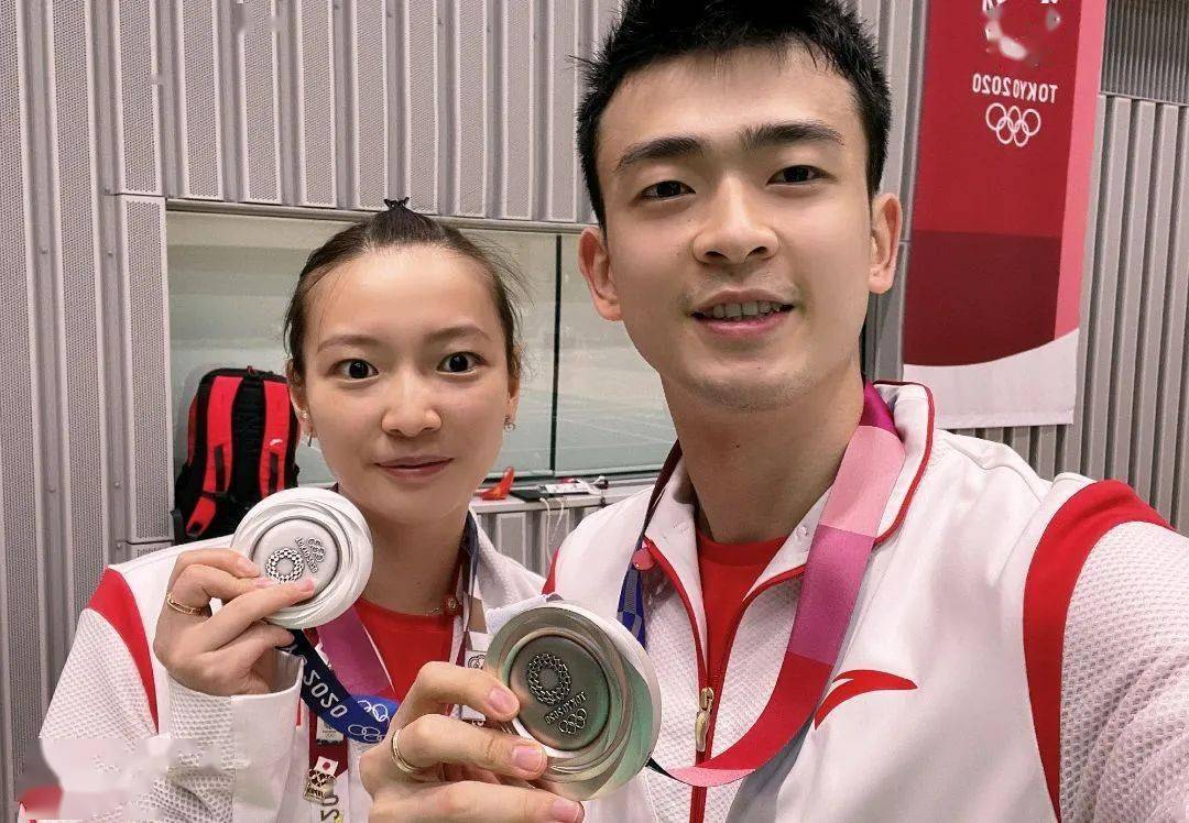 关于泰国队碾压印尼队，黄鸭组合刷新纪录的信息