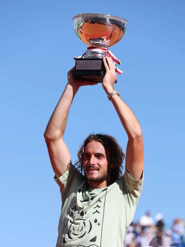 戴维斯杯逆转蒙特卡洛大师赛，西西帕斯点燃赛场