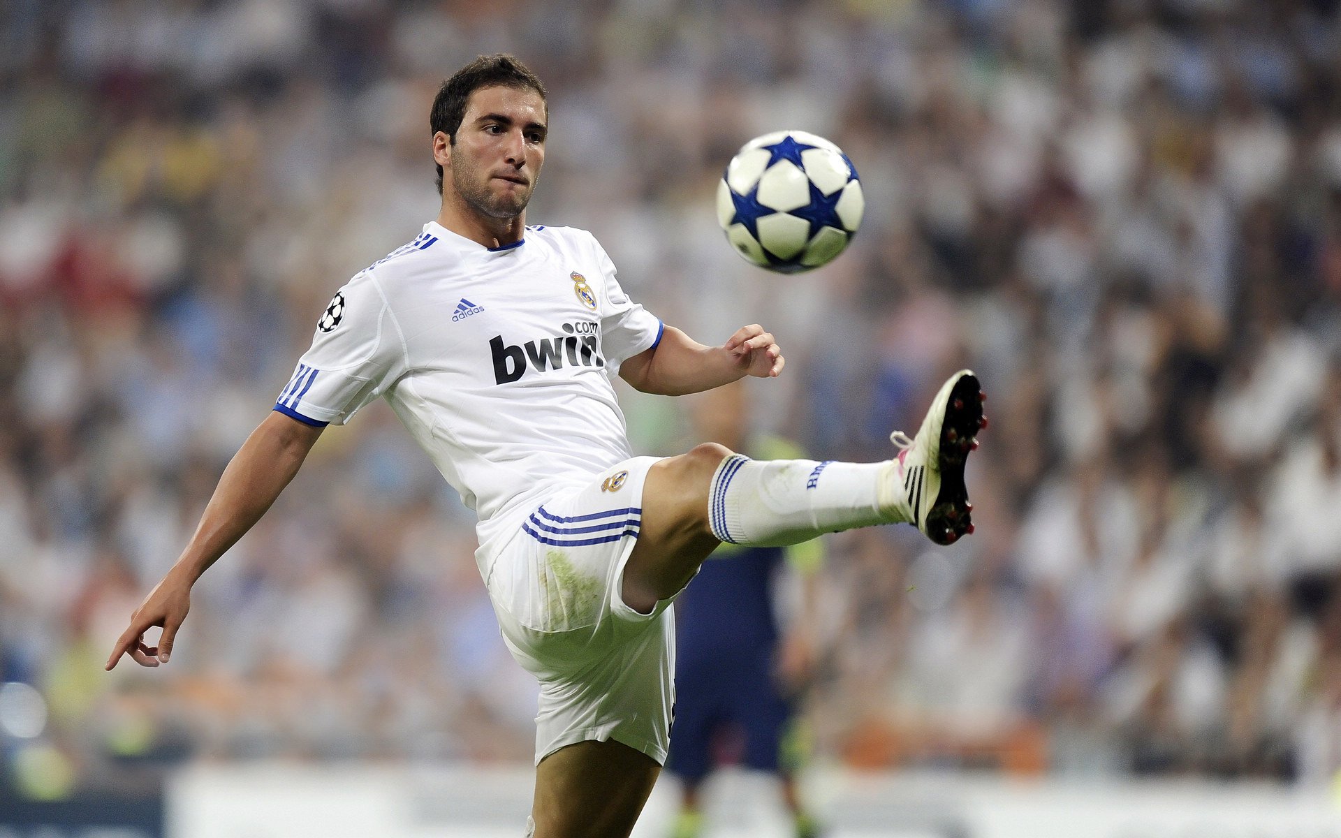 若日尼奥的救赎，一记任意球，打碎法国的铁幕与傲慢