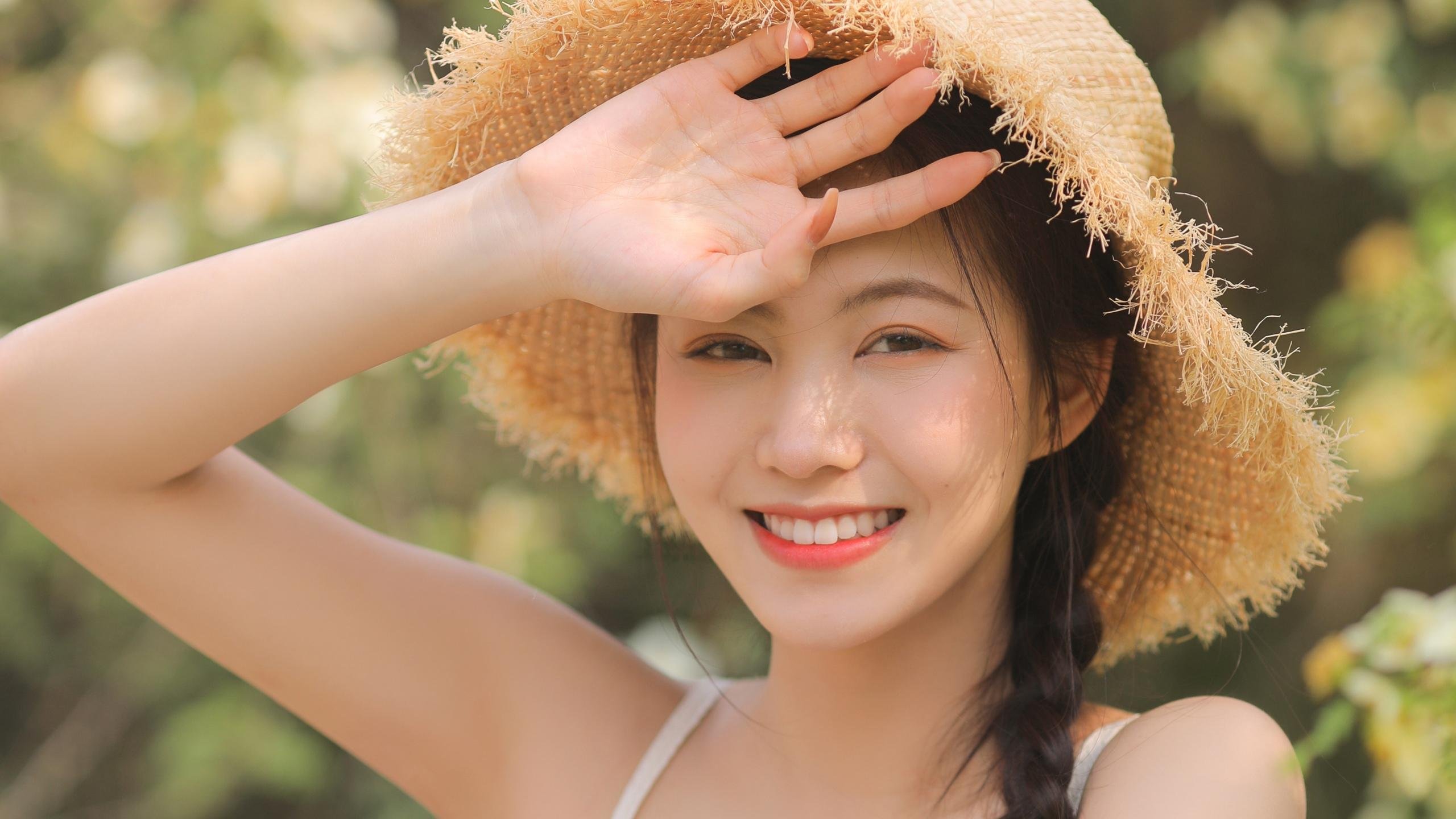 西甲国家德比之夜,另一个赛场的恩比德正用他的足球智慧掌控节奏