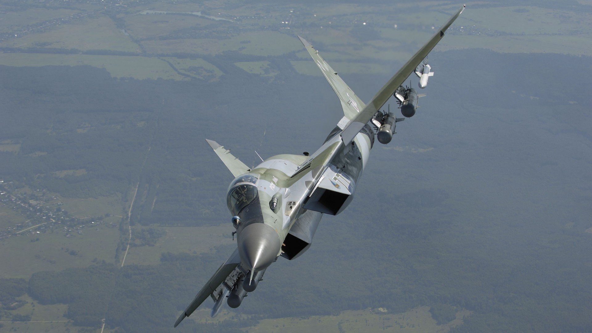 绿茵场上的降维打击，拉什福德一手掌控比赛走势，英格兰正面击溃几内亚