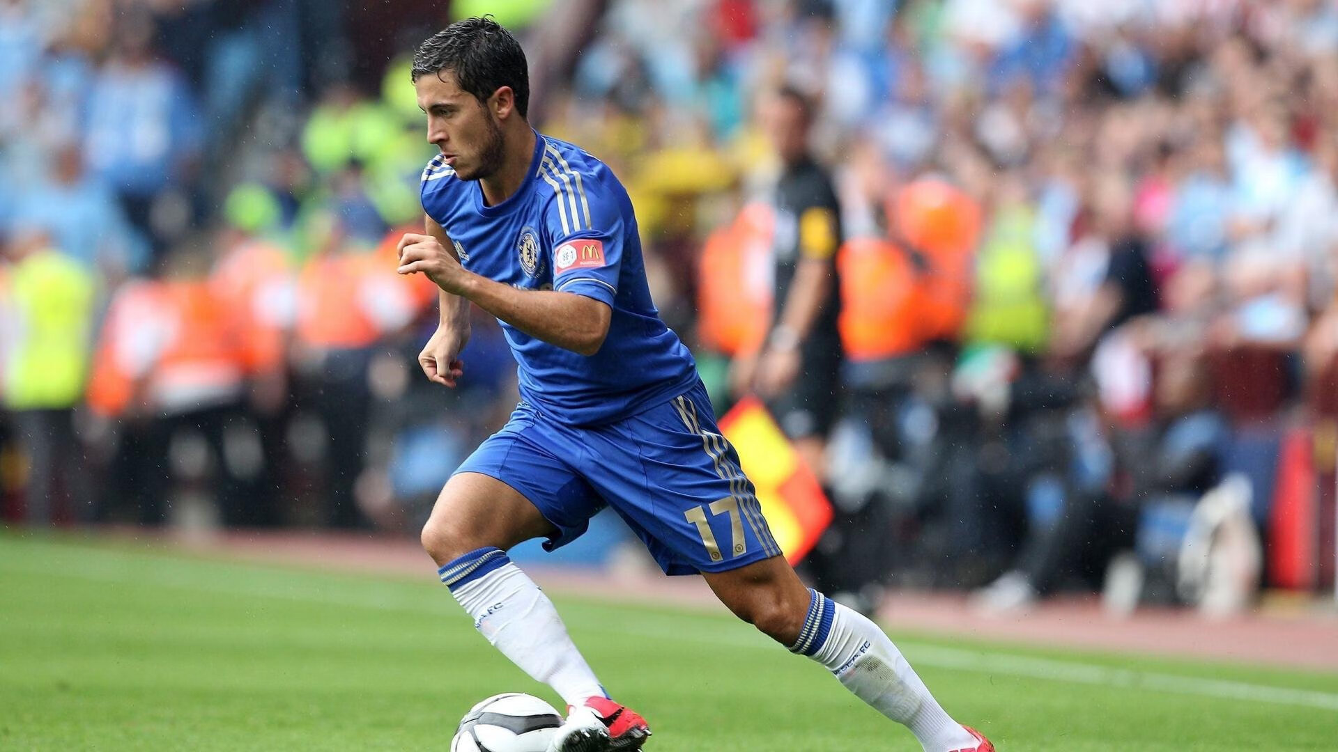 2026世界杯焦点战,密尔沃基雄鹰粉碎休斯顿流星,绿茵场上演雄鹿vs火箭式命运对决