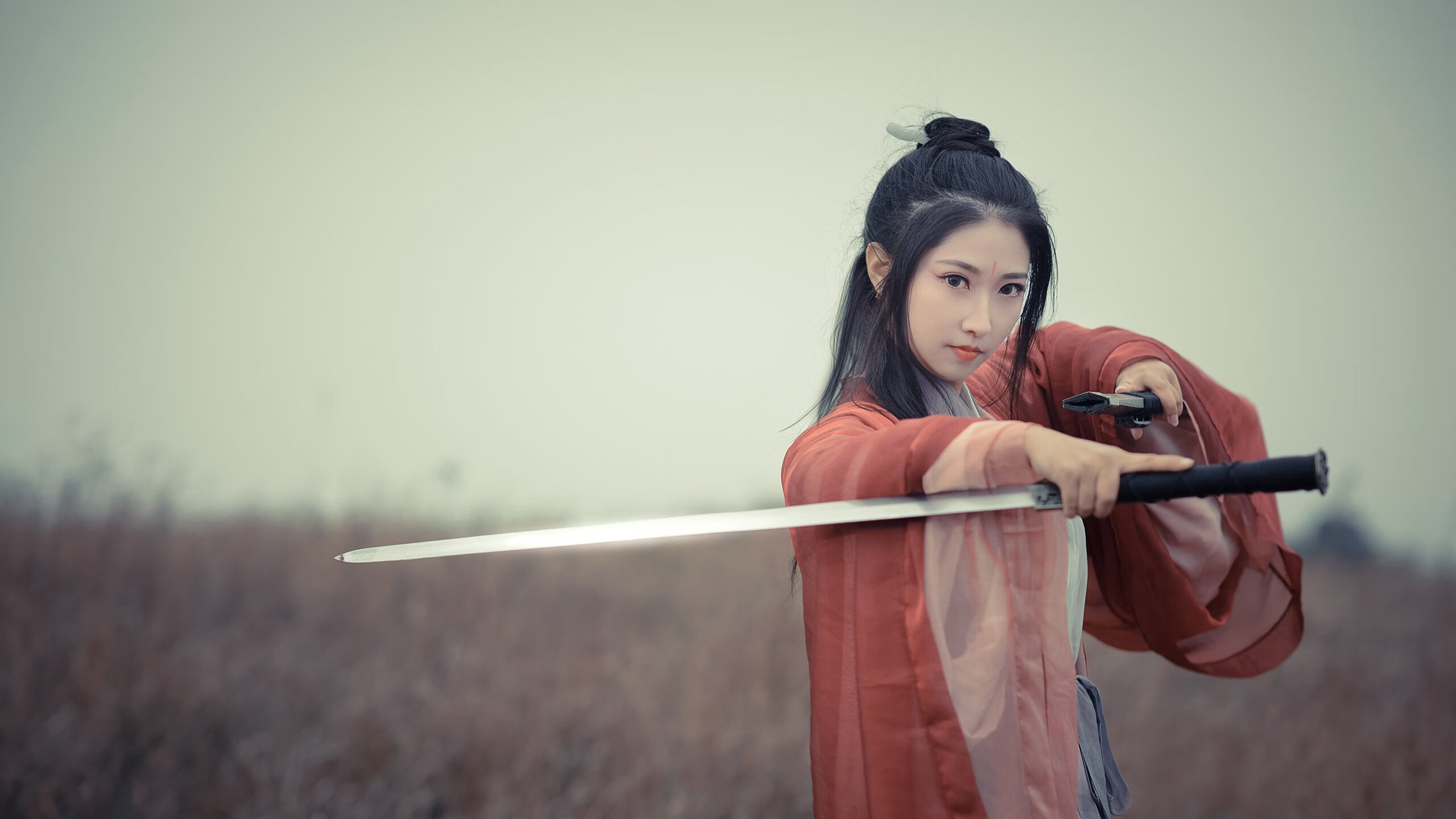 赛道上的疆式防守,一场F1年度争冠的篮球启示录